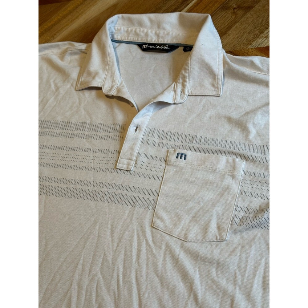 Travis Mathew Polo Shirt Mens XL White Striped Short Sleeve Regular Fit Golf - Picture 1 of 7